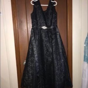 Girls formal black dress